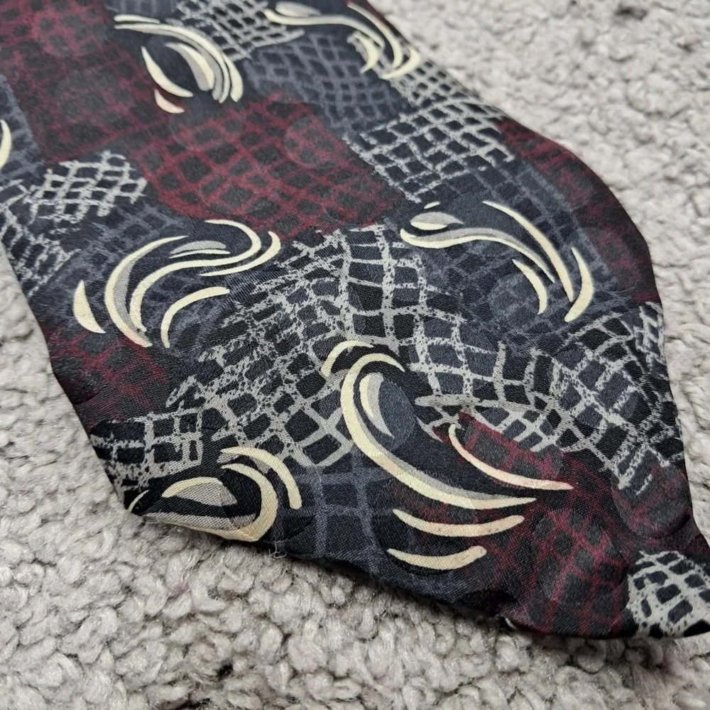 JRR Factory Direct Apparel Mens Silk Tie Burgundy‎ Grey Abstract Geometric USA